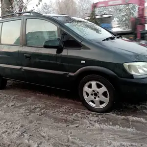 Opel Zafira, 2001