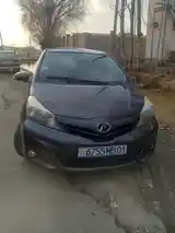 Toyota Vitz, 2011-3