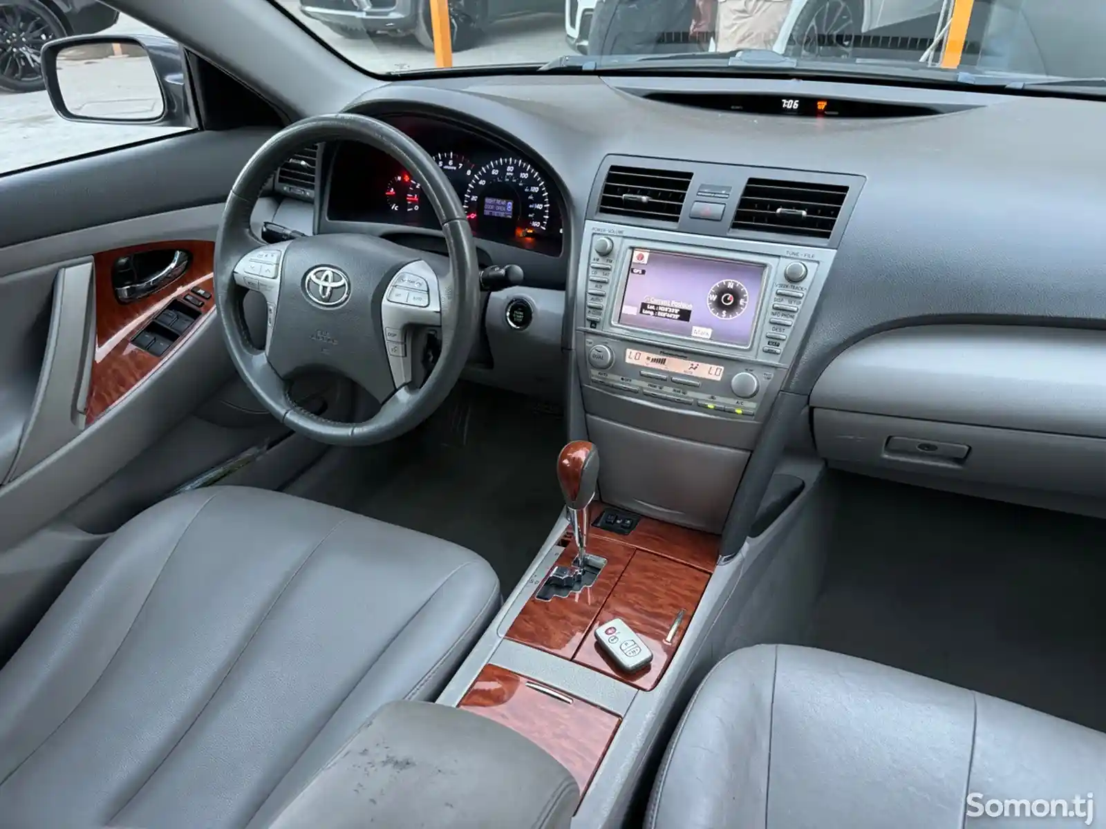 Toyota Camry, 2010-9