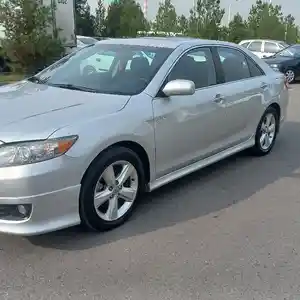 Toyota Camry, 2011