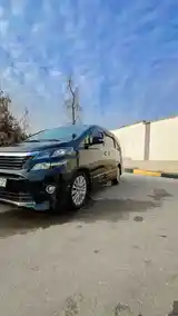 Toyota Vellfire, 2014-2