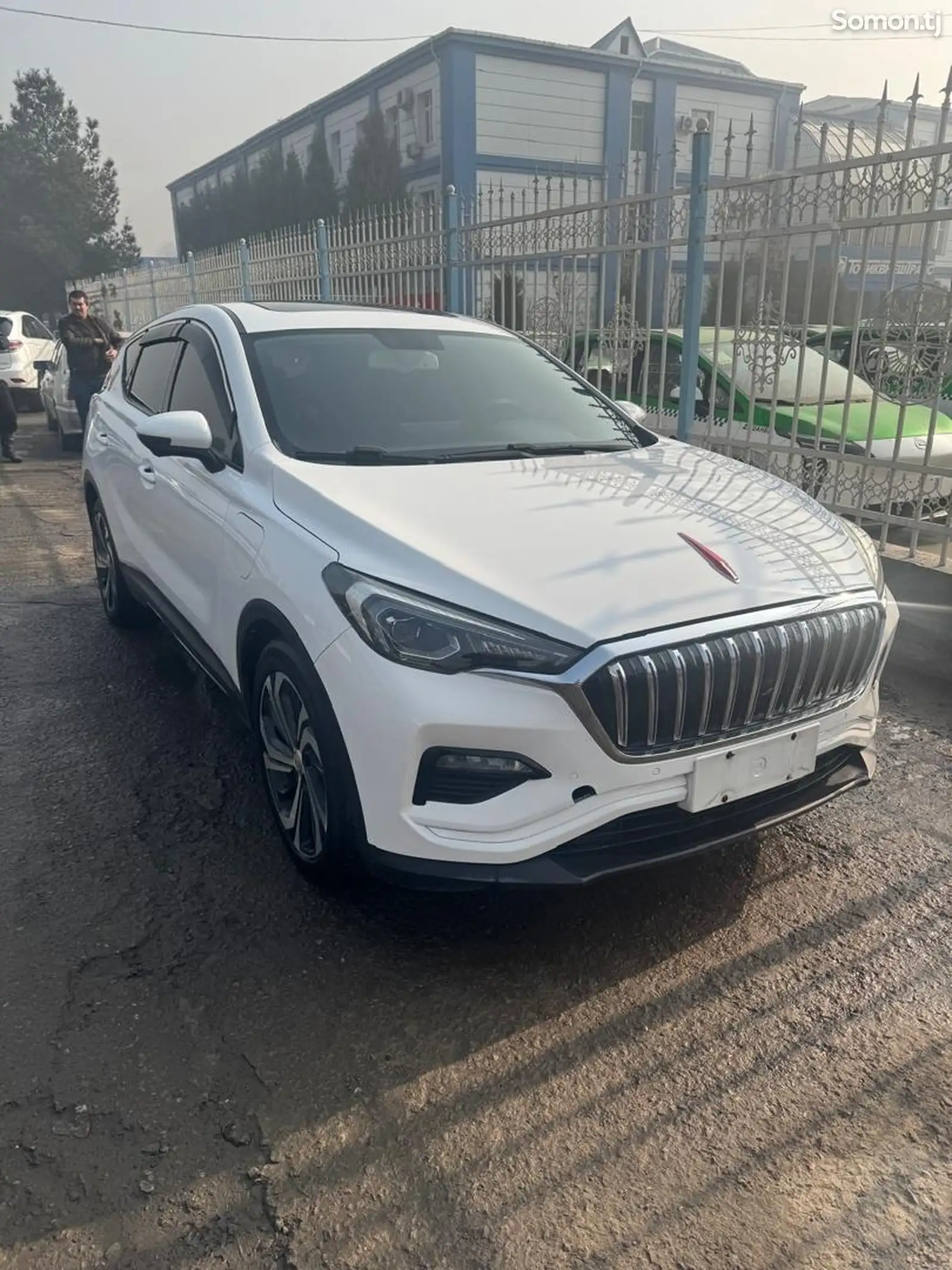 Hongqi E-HS3, 2019-1