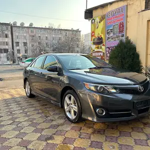 Toyota Camry, 2014