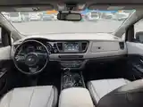 Kia Sedona, 2015-12