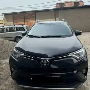 Toyota RAV 4, 2018
