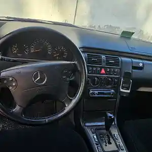 Mercedes-Benz E class, 2000