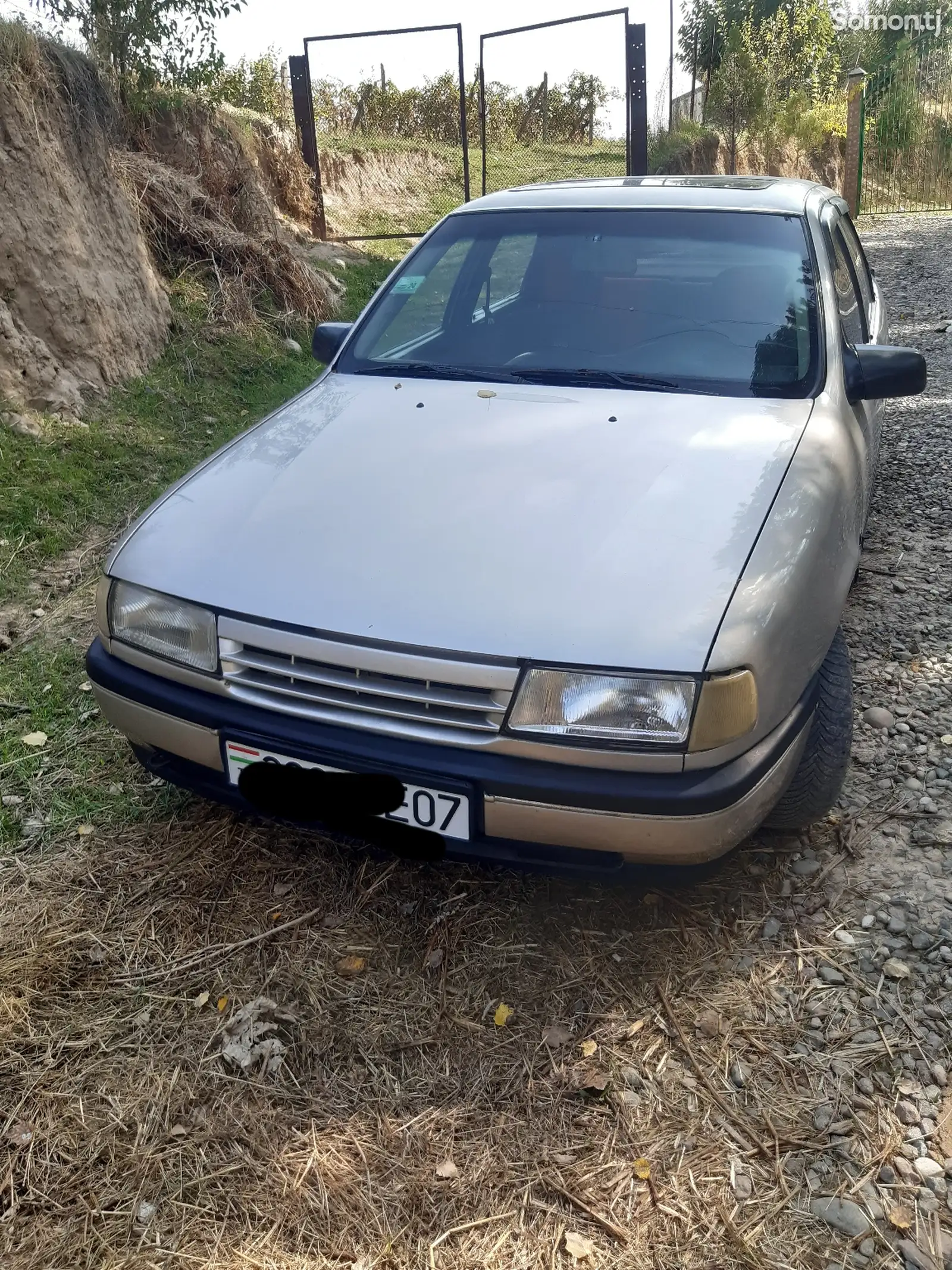 Opel Vectra A, 1990-1