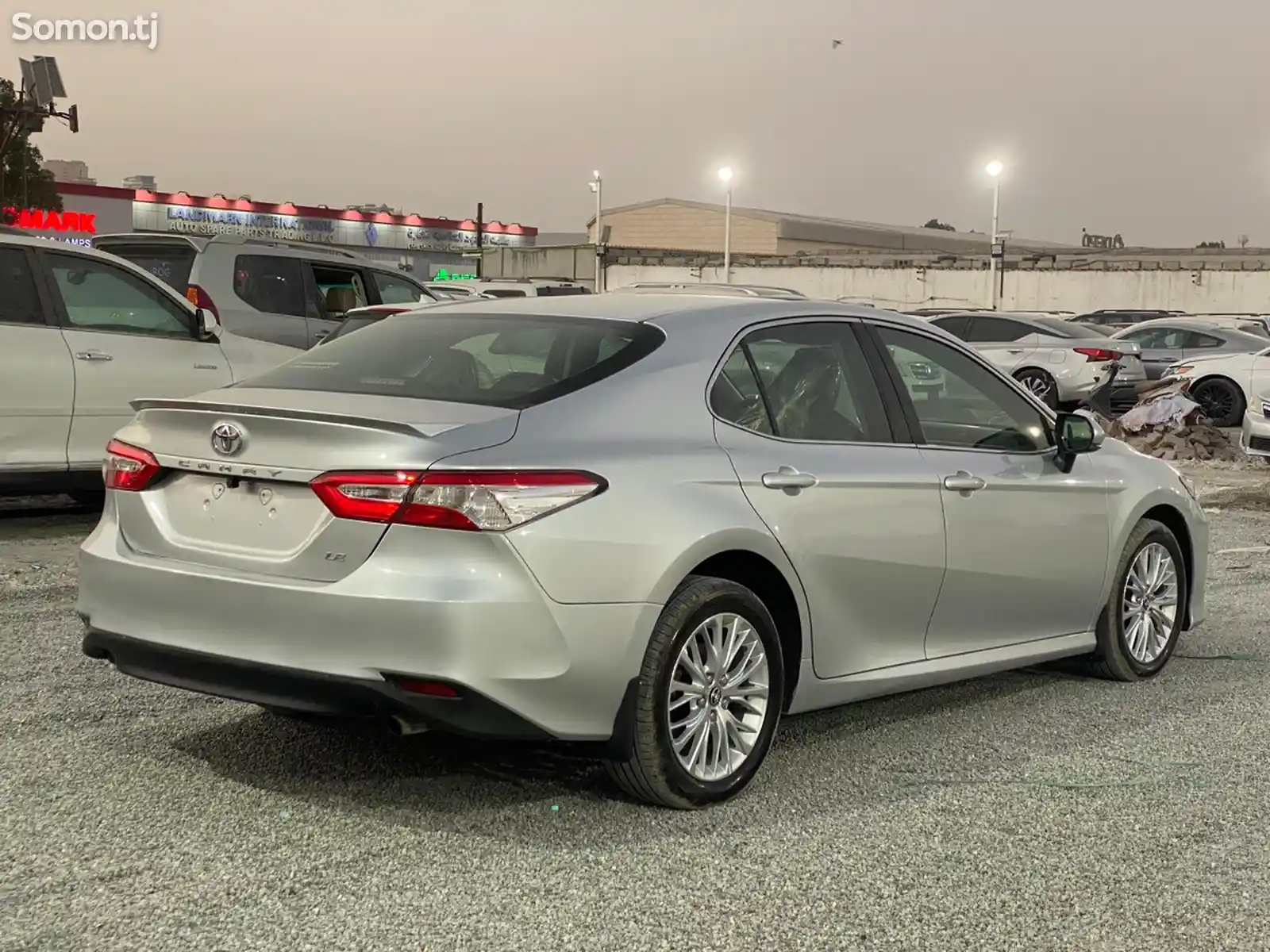 Toyota Camry, 2018-4