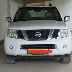 Nissan Pathfinder, 2010