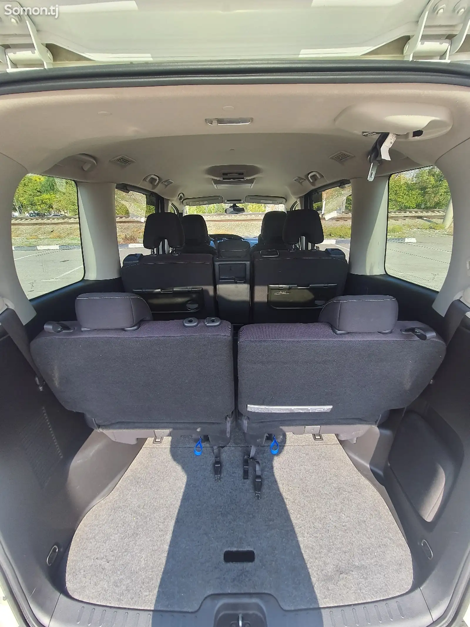 Nissan Serena, 2016-9