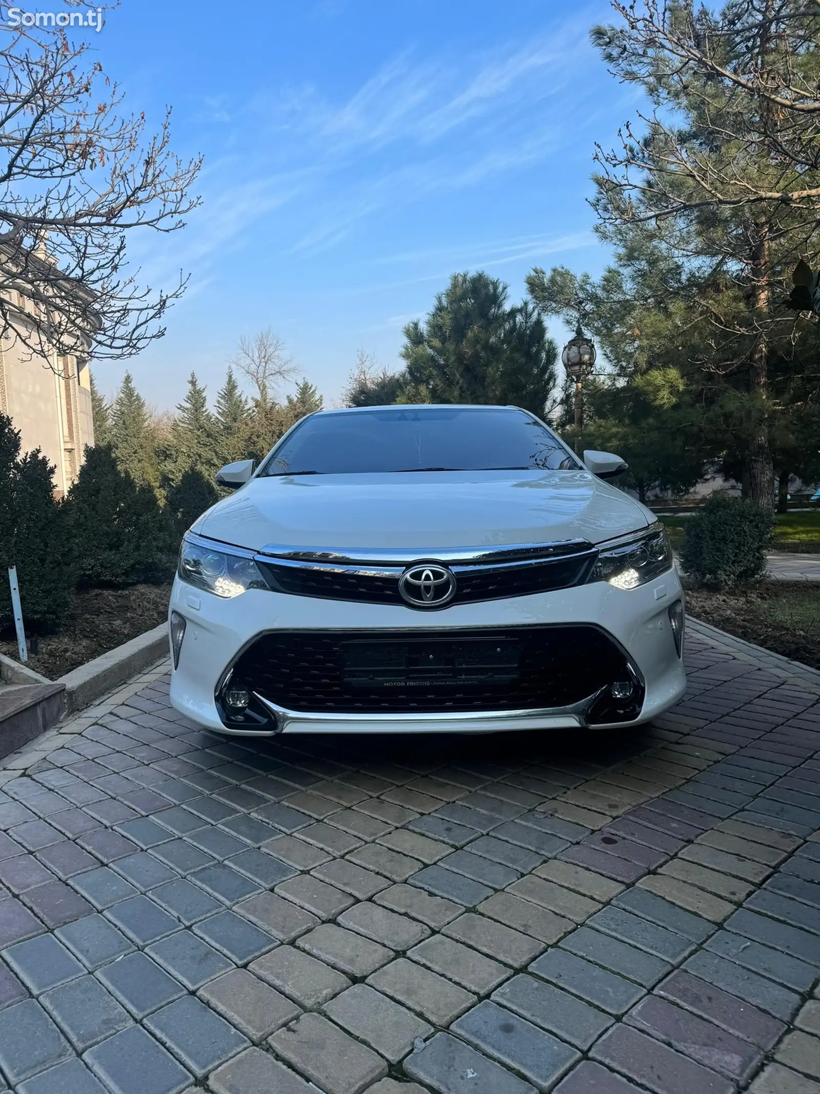 Toyota Camry, 2017-1