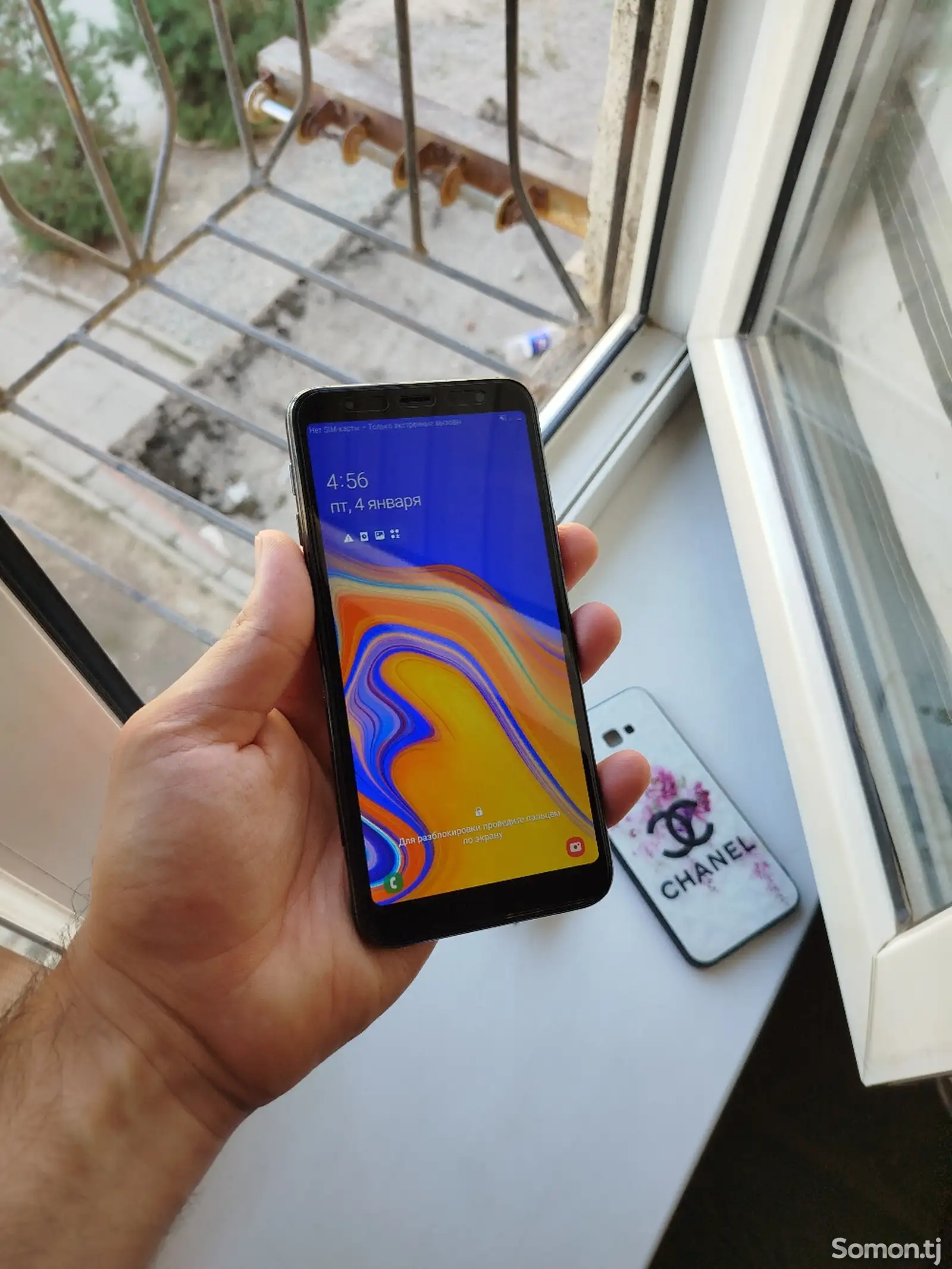 Samsung Galaxy J4 Plus-2