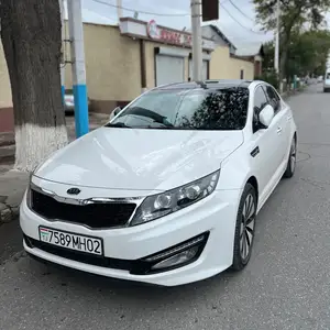 Kia K5, 2011