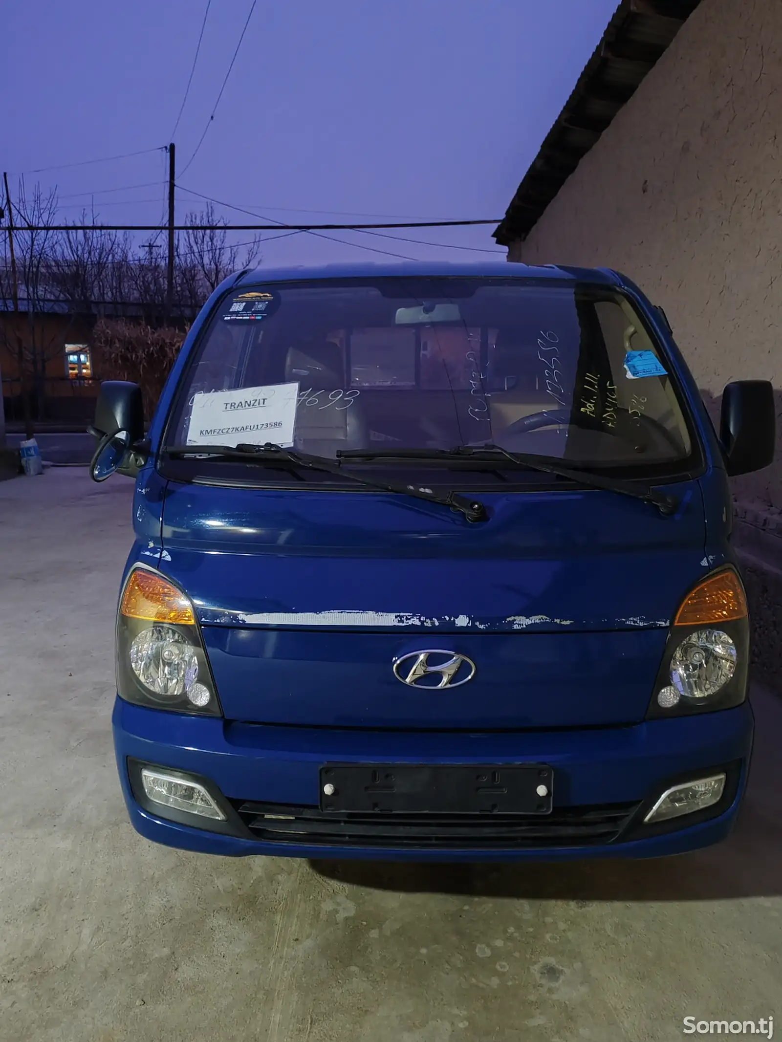 Бортовой автомобиль Hyundai Porter, 2015-1