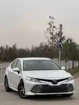 Toyota Camry, 2018-4