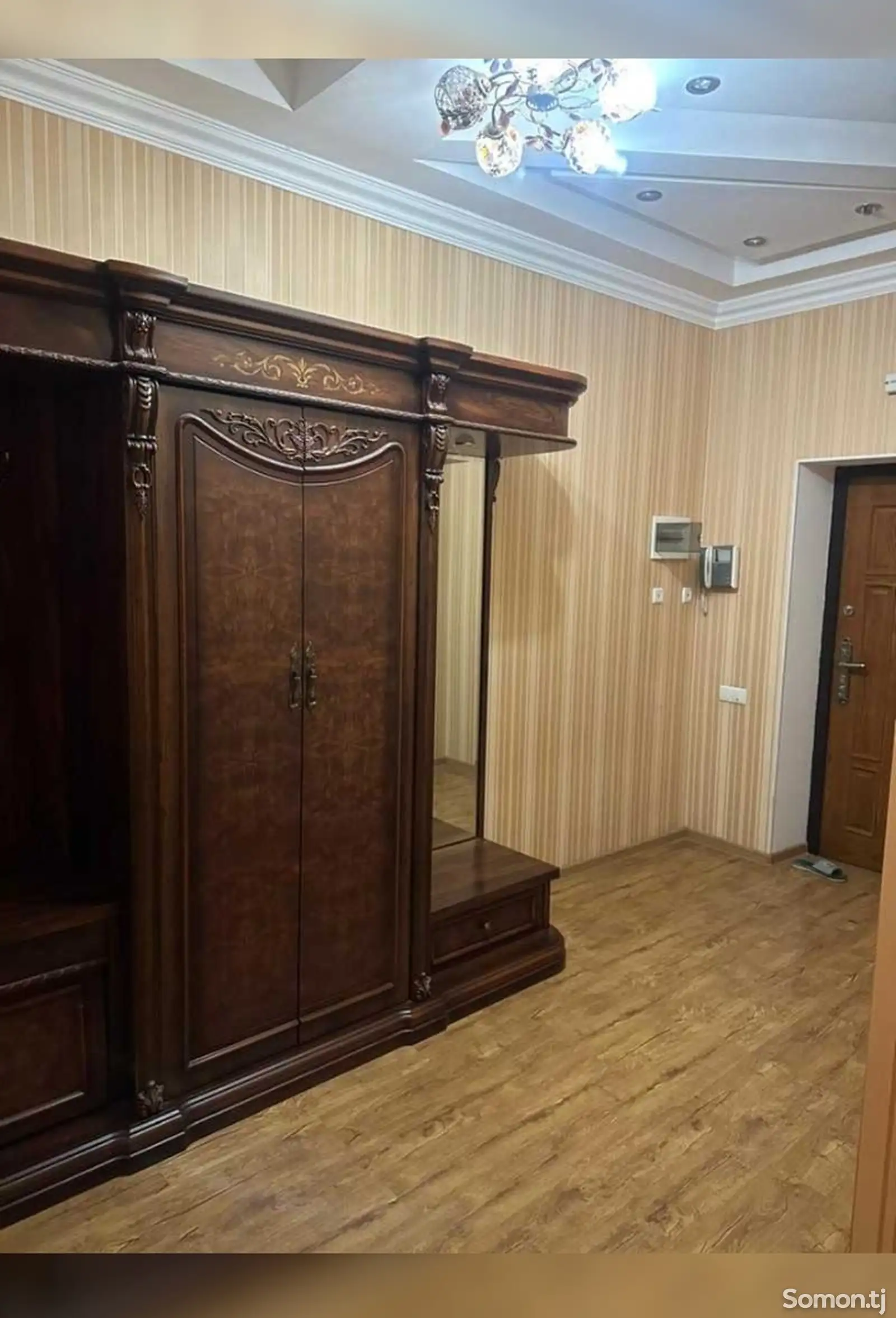 3-комн. квартира, 8 этаж, 100м², И.Сомони-1