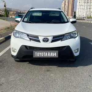 Toyota RAV 4, 2015