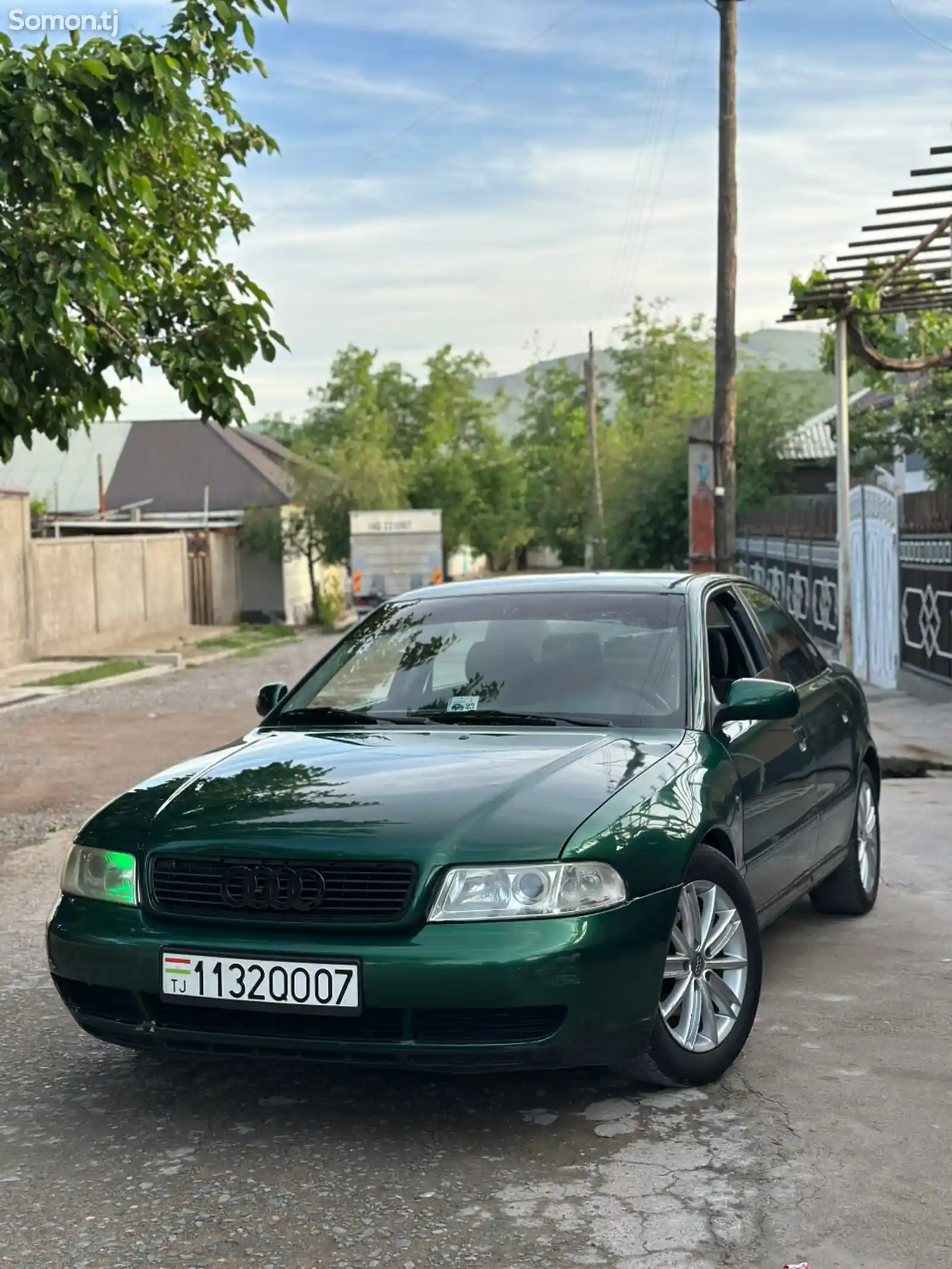 Audi A4, 1997-8