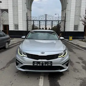 Kia Optima, 2019