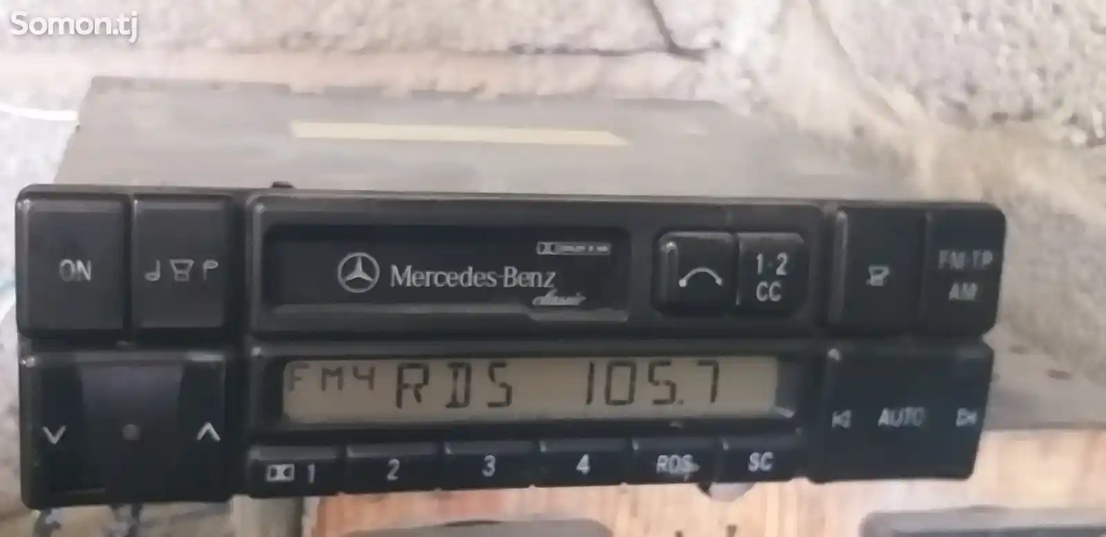 Магнитола на Mercedes-Benz