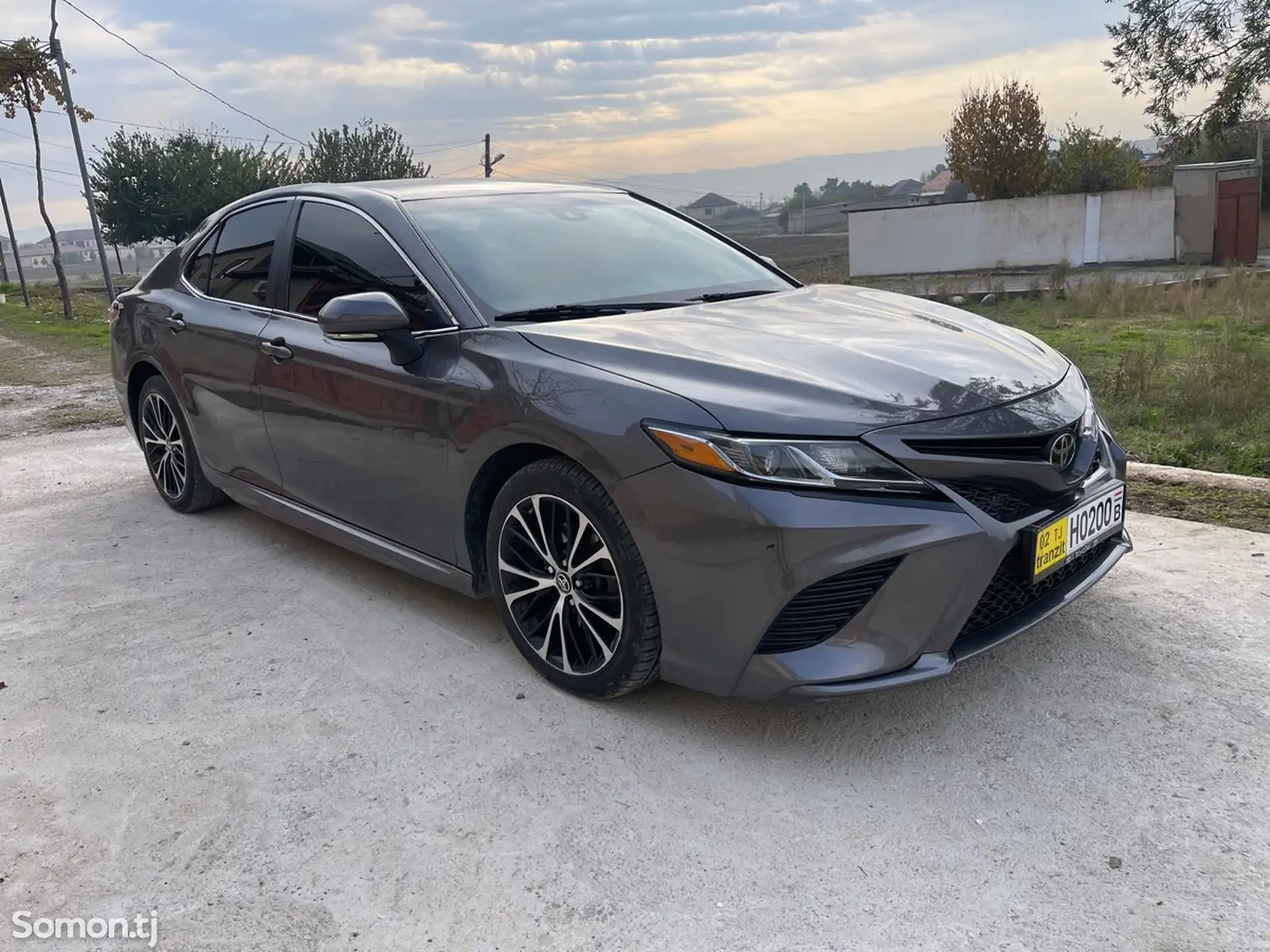 Toyota Camry, 2018-1