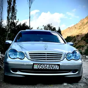 Mercedes-Benz C class, 2004