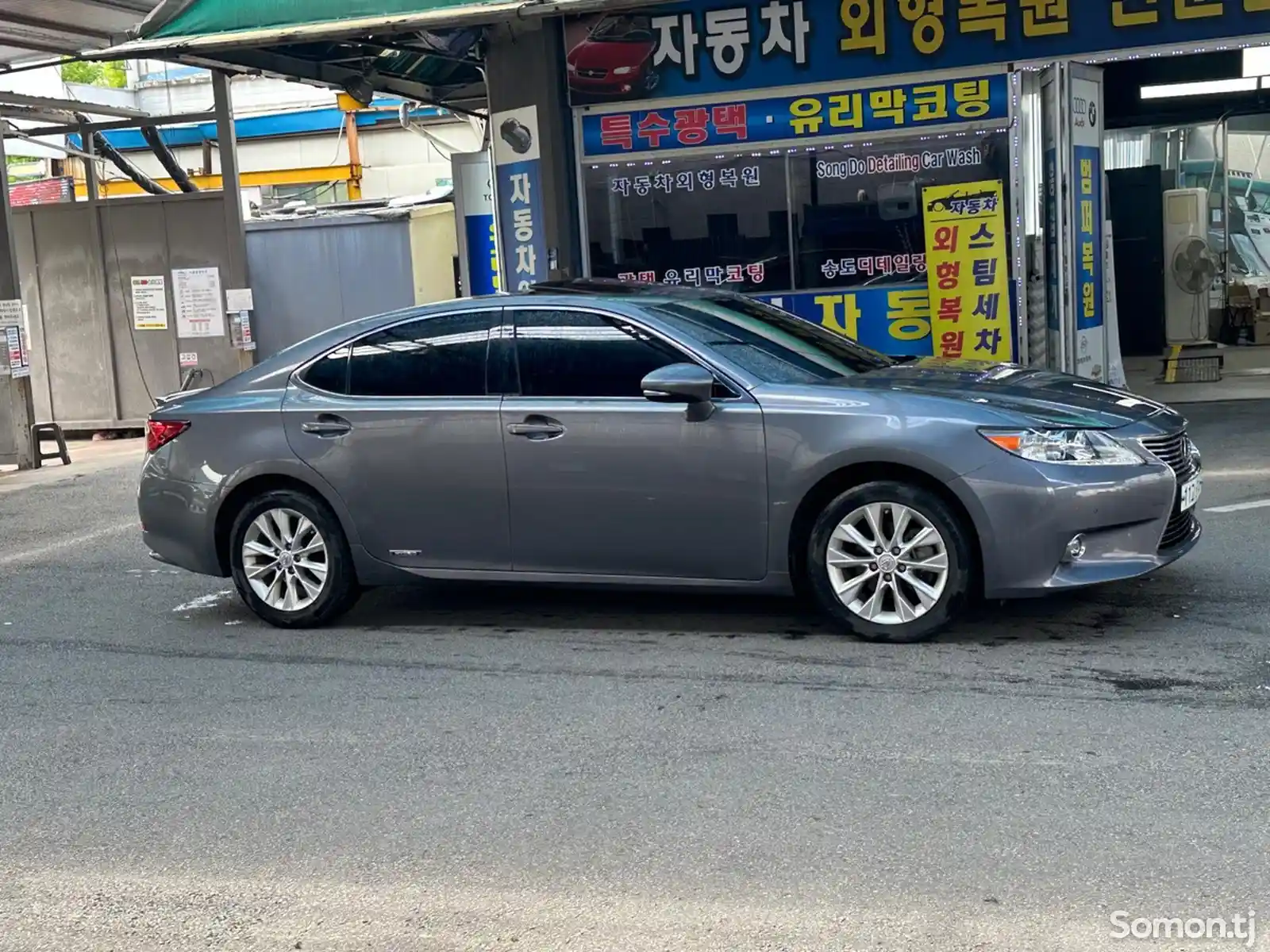 Lexus ES series, 2015-5