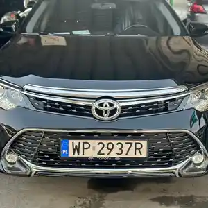 Toyota Camry, 2016