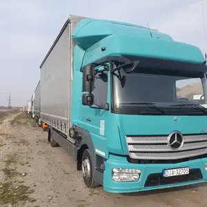 Контейнеровоз Mercedes-Benz Atego, 2015