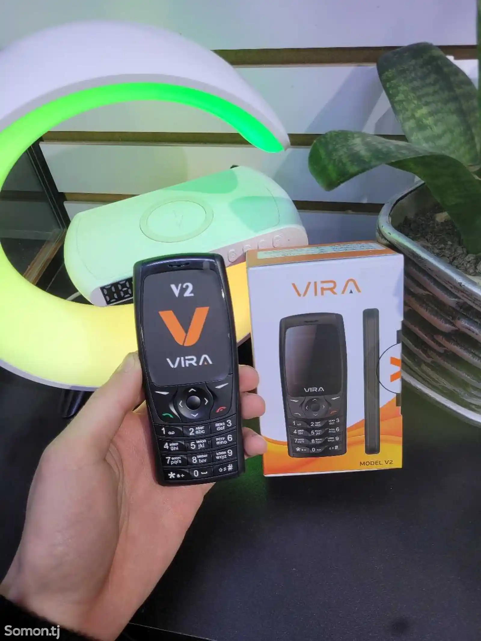 Телефон Vira v2-1