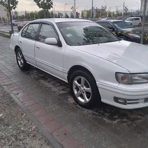 Nissan Cefiro, 1995