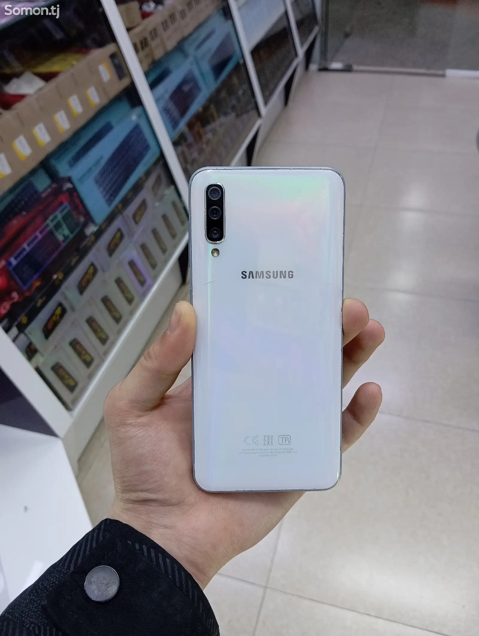 Samsung Galaxy A50-1