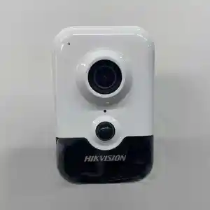 IP камера Hikvision DS-2CD2443G0-IW