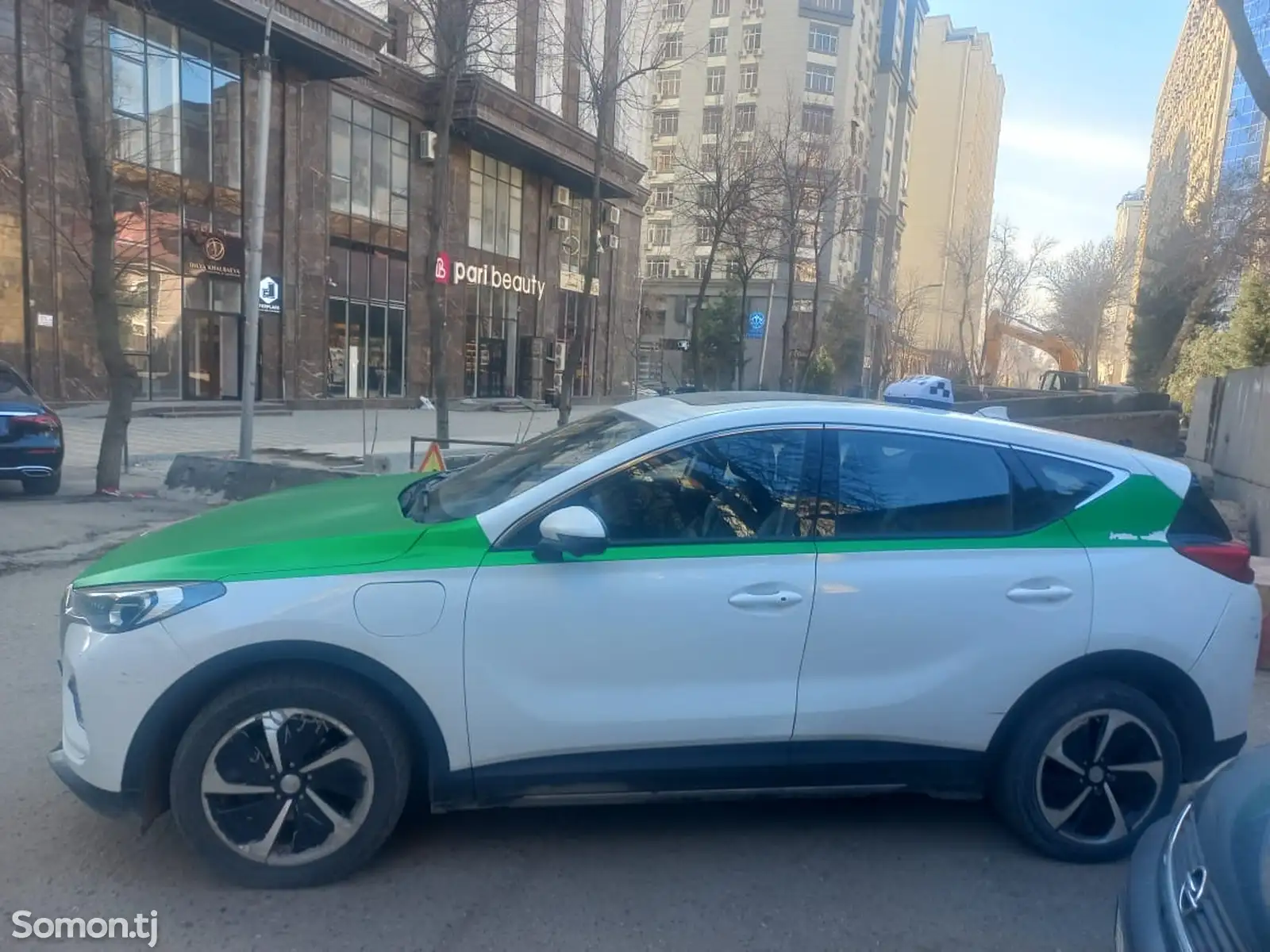 Hongqi E-HS3, 2019-1