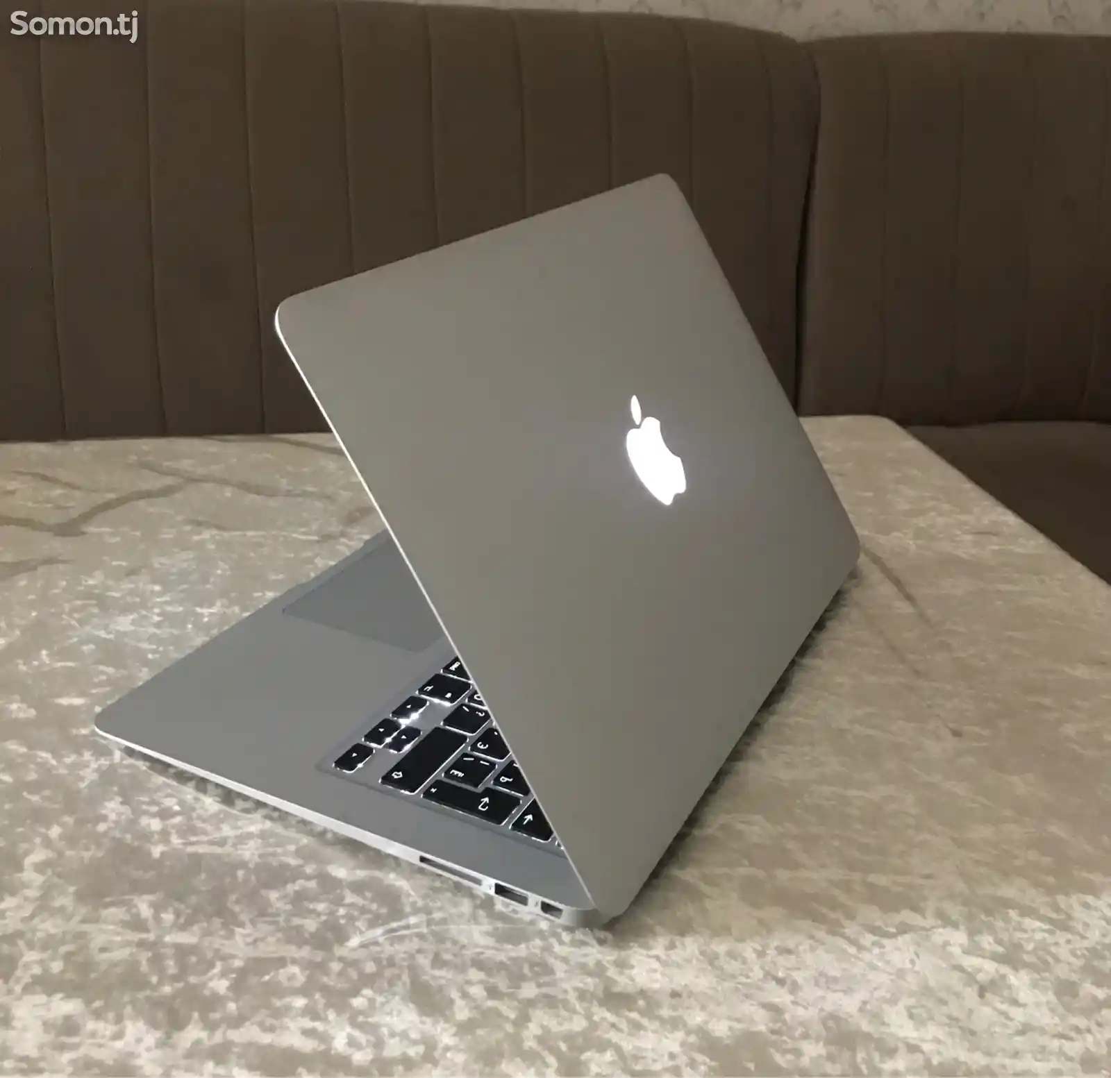 Ноутбук MacBook Air 13-3