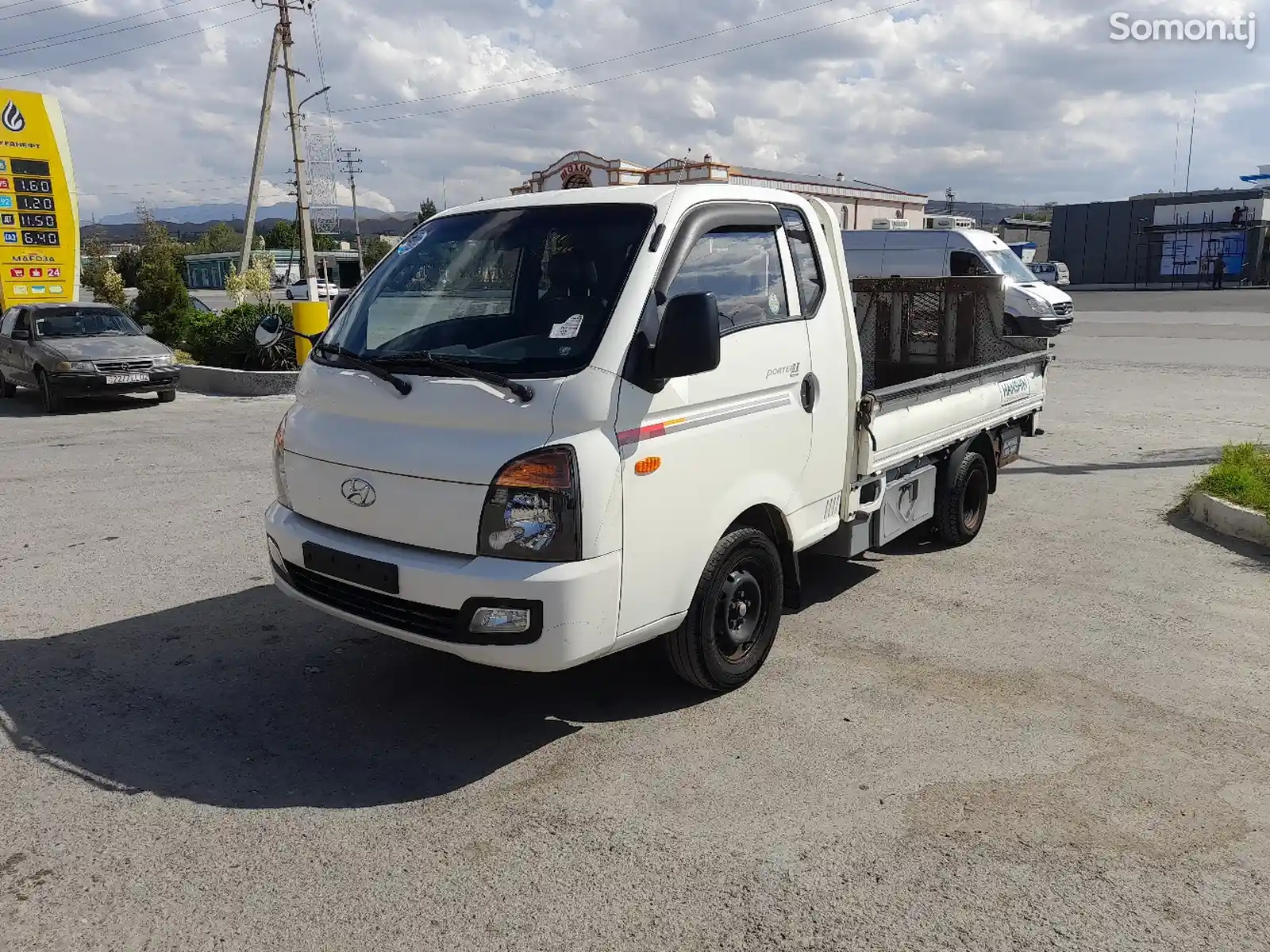 Бортовой автомобиль Hyundai Porter 2, 2014-1