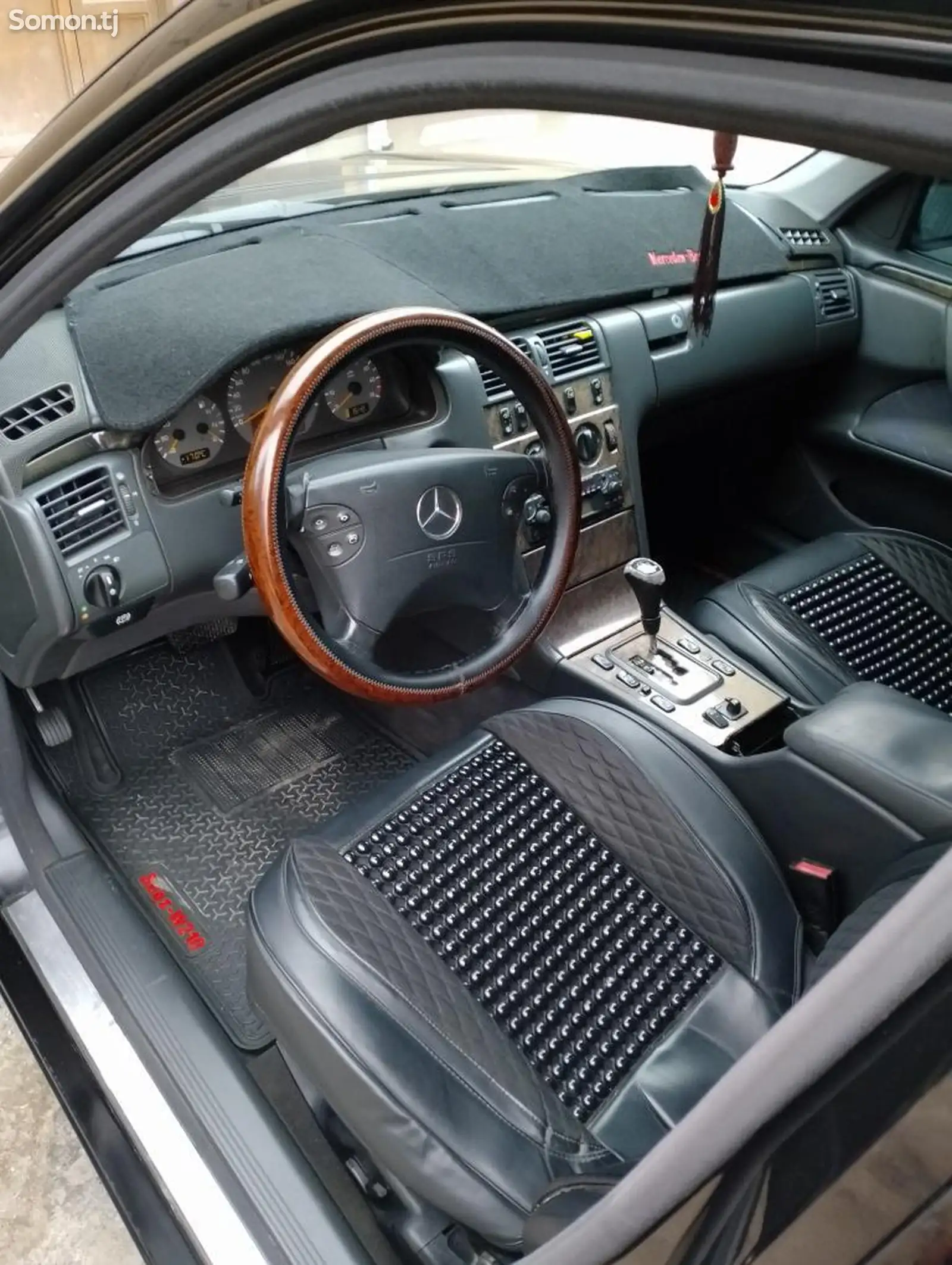 Mercedes-Benz E class, 2001-5