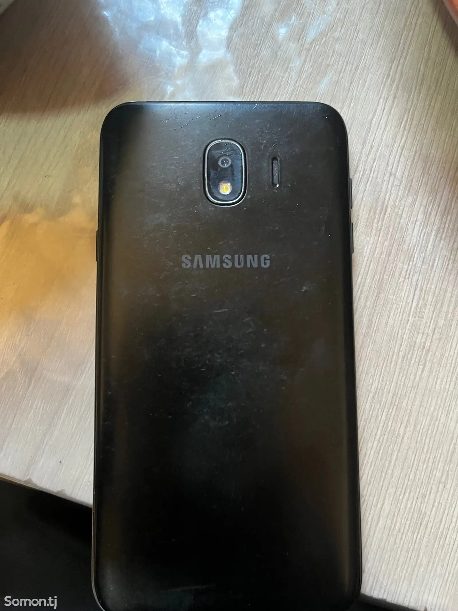 Samsung Galaxy J4-1