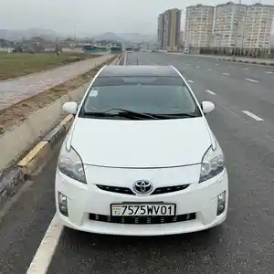 Toyota Prius, 2011