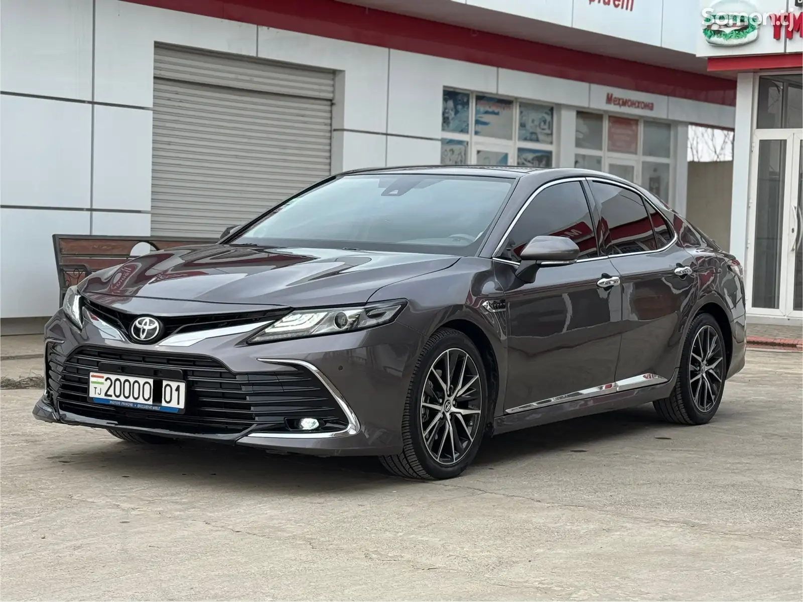 Toyota Camry, 2019-1