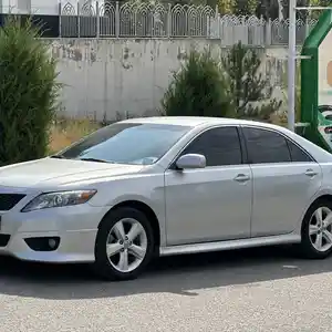 Toyota Camry, 2010