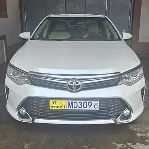 Toyota Camry, 2015