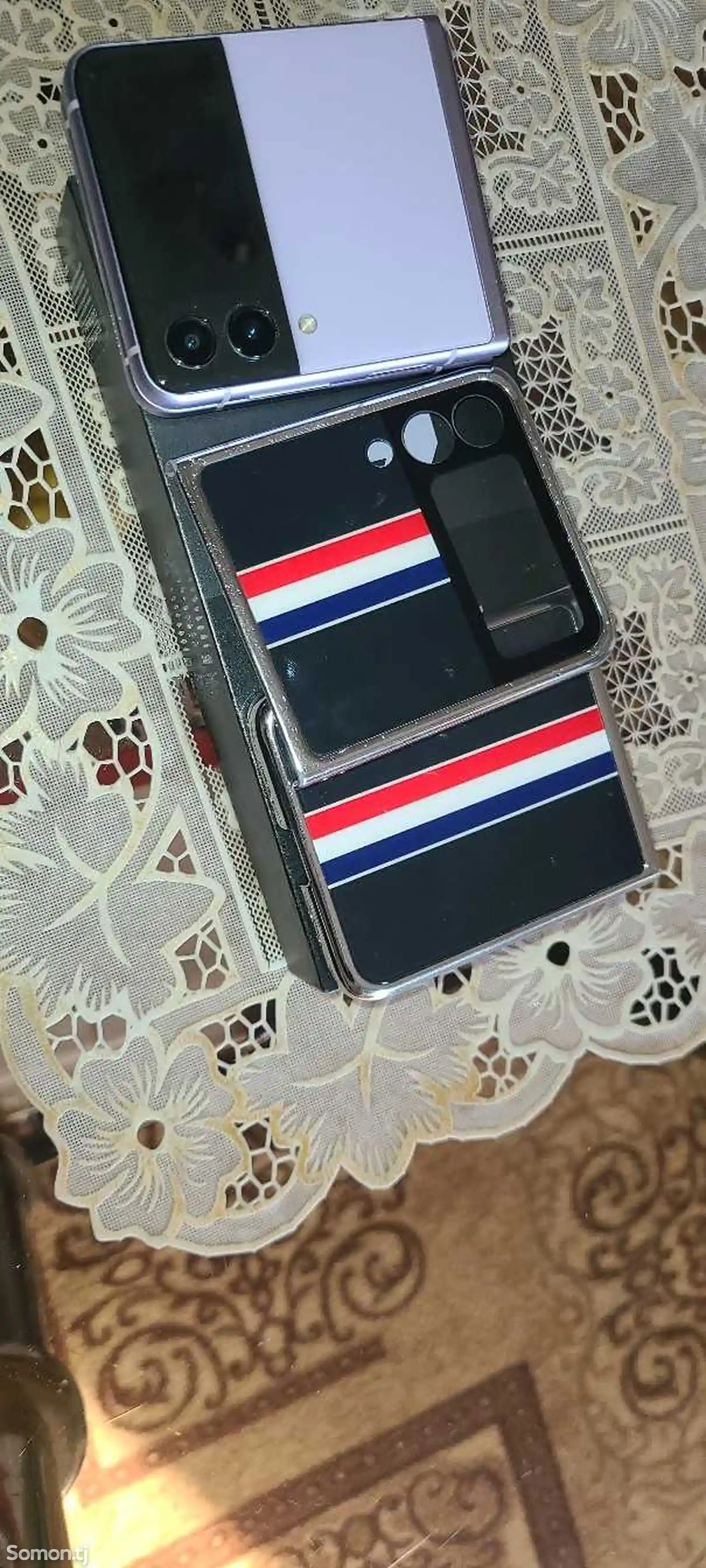 Samsung Galaxy Z Flip 3-5