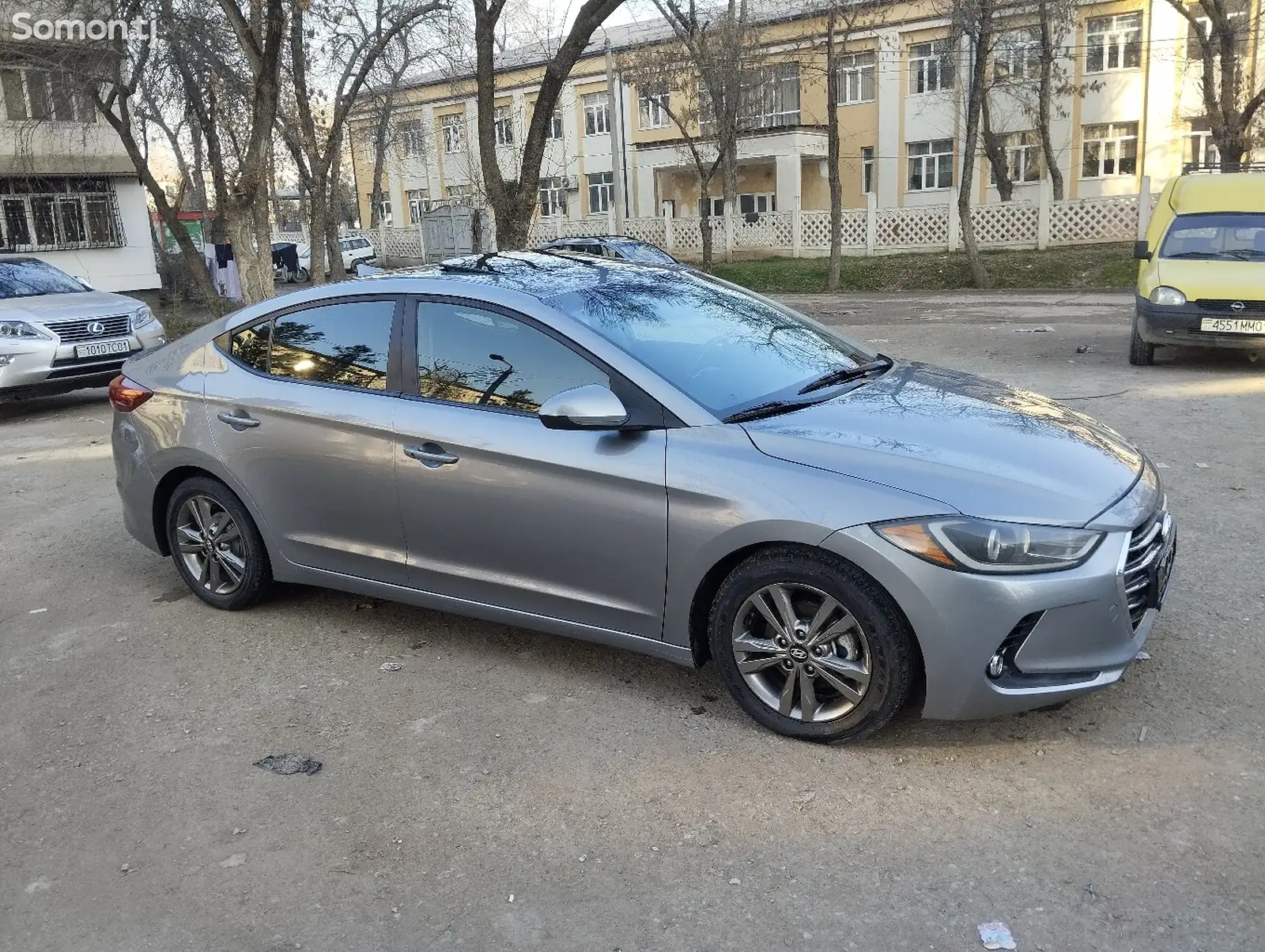 Hyundai Elantra, 2017-1