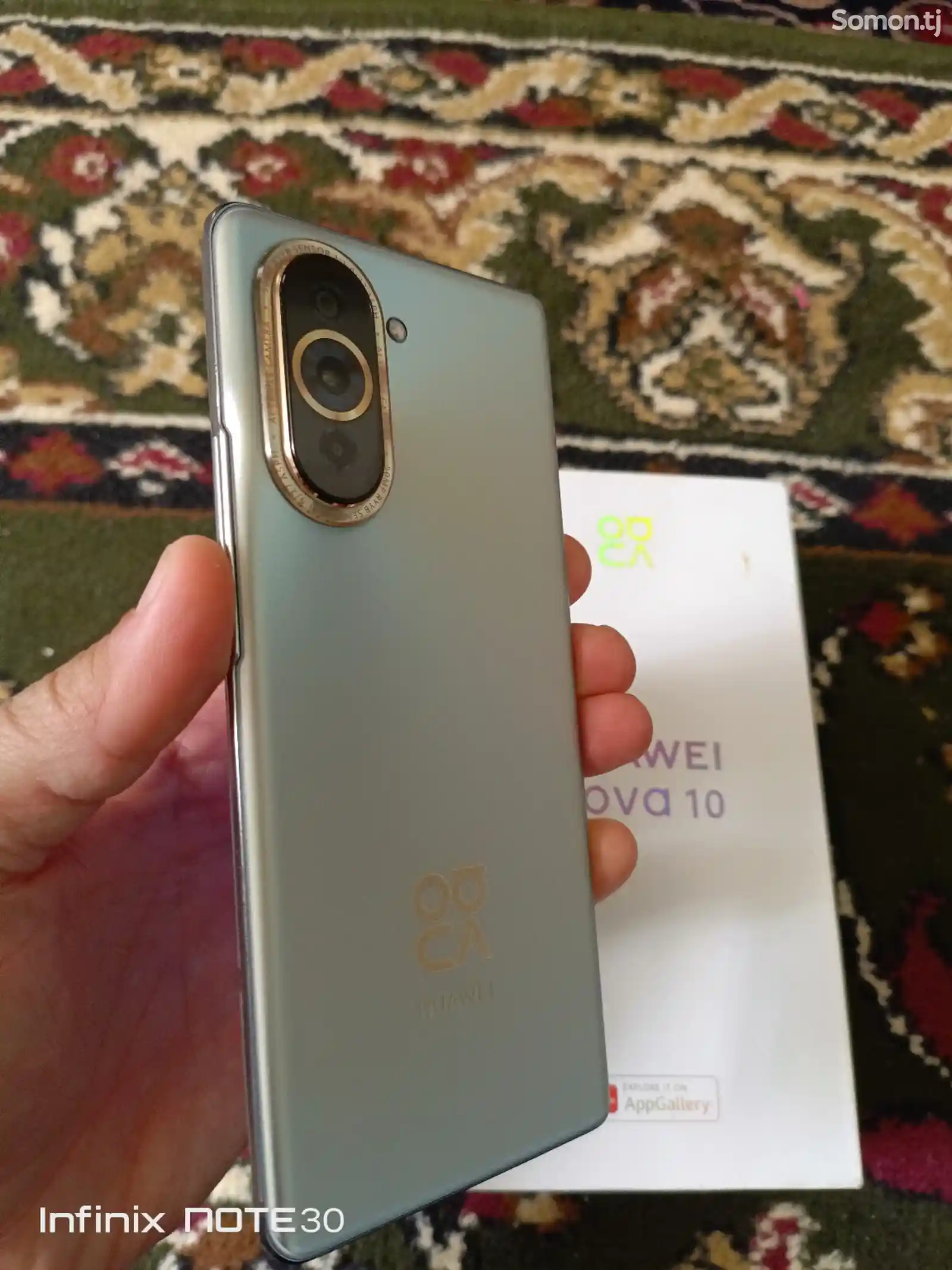 Huawei Nova 10-11