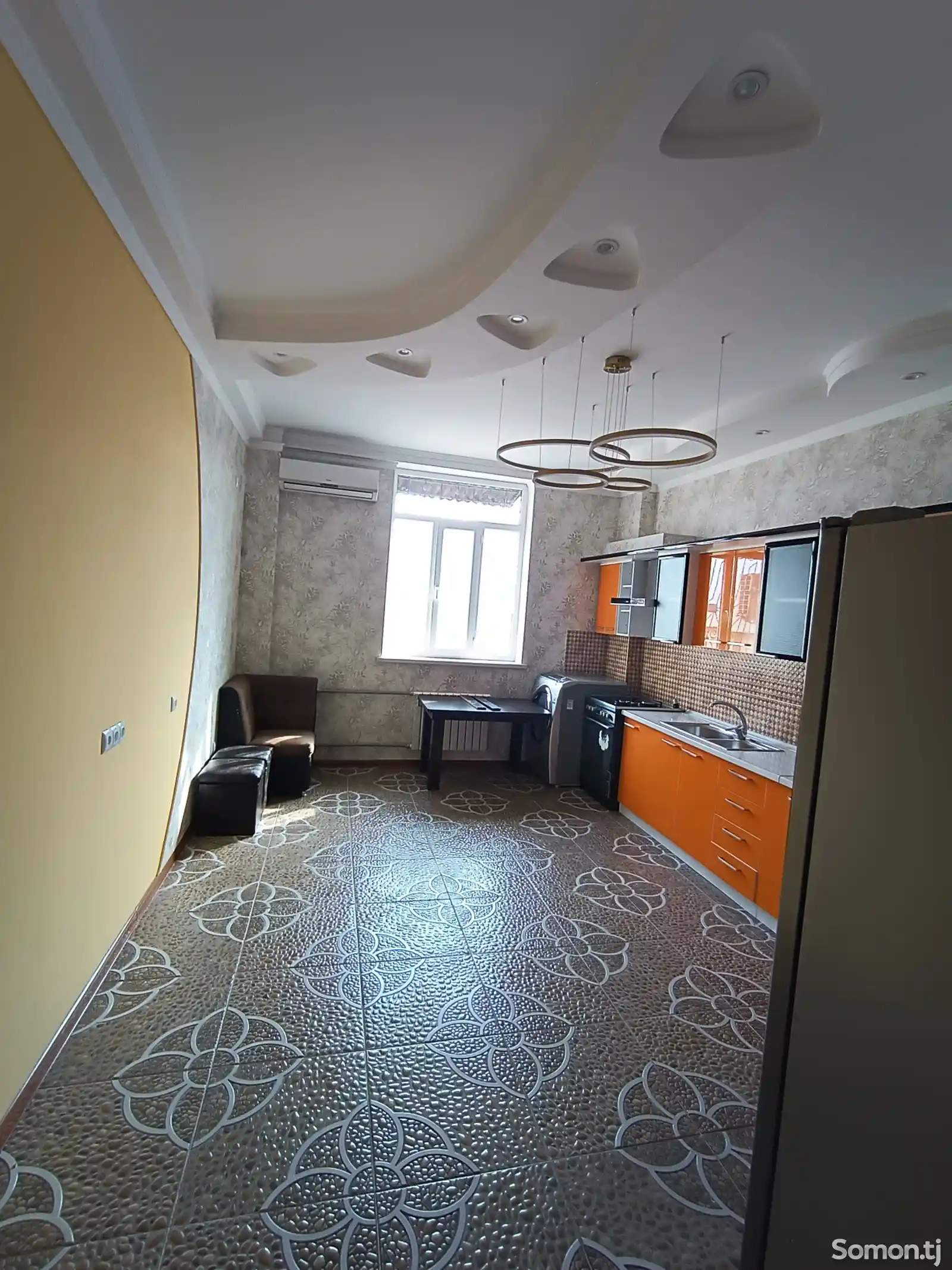 2-комн. квартира, 2 этаж, 92 м², Сино-7