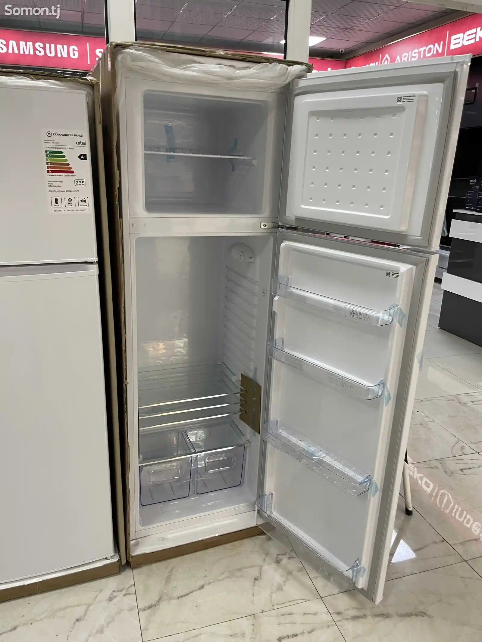 Холодильник Artel-3