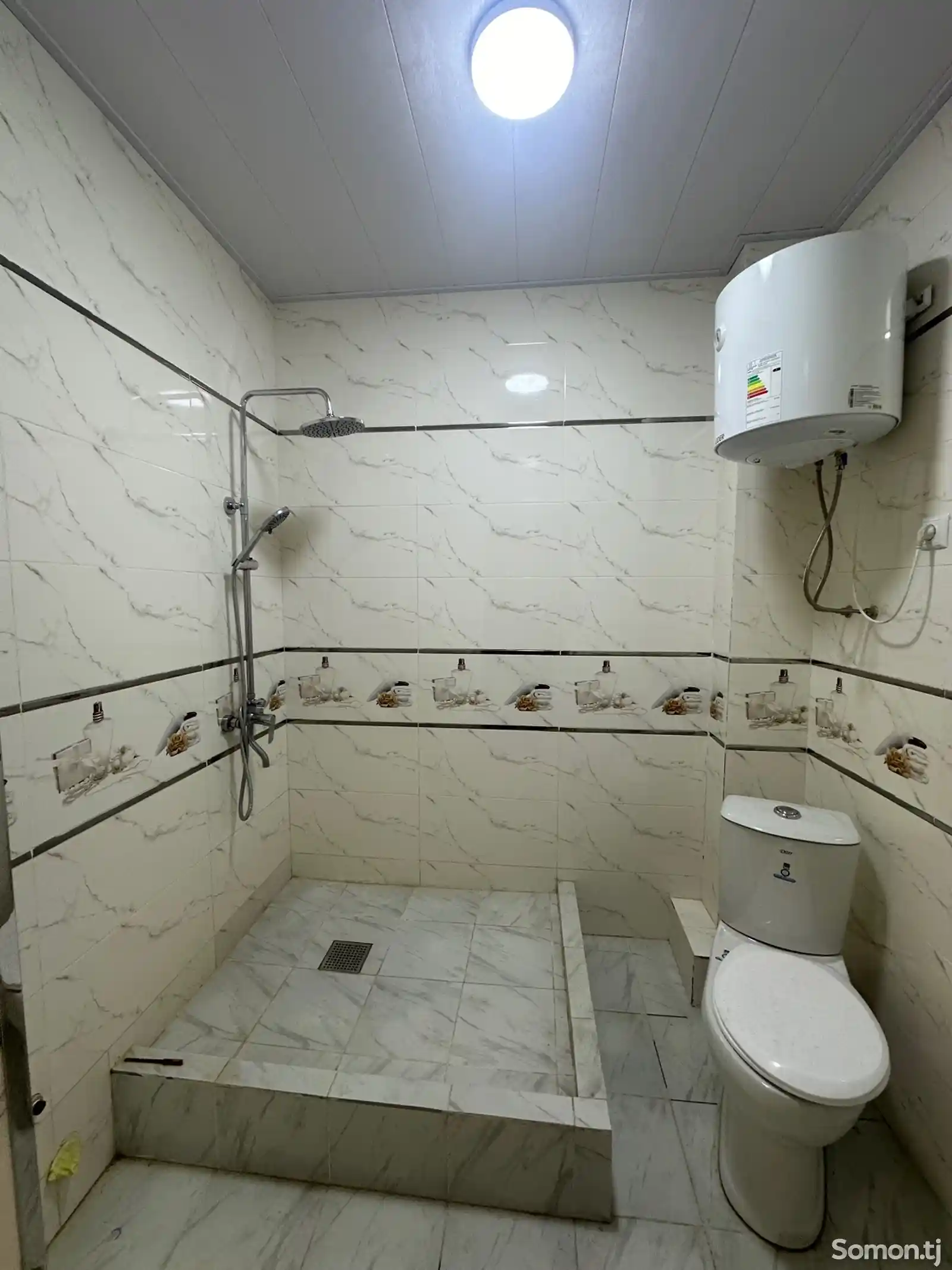 2-комн. квартира, 6 этаж, 75 м², Цирк-12