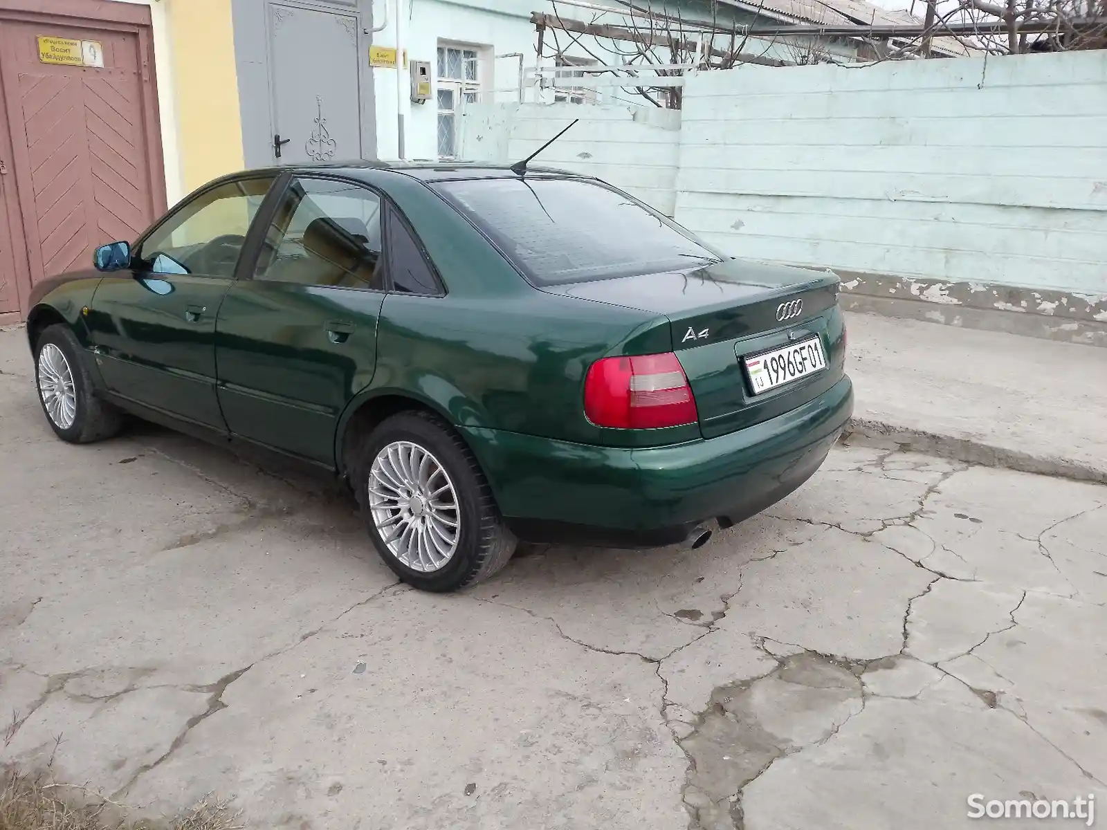 Audi A4, 1999-7