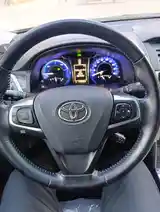 Toyota Camry, 2015-10